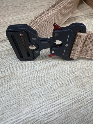 Cinturón Táctico Árido/Rojo Nuevo