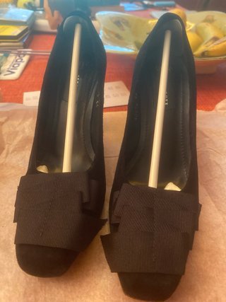 Zapatos de salón Farrutx negros talla 36 NUEVOS
