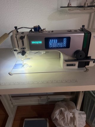 Máquina de coser Zoje recta