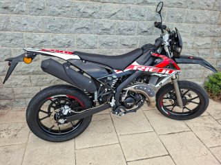Rieju MRT 50 Supermotard Negra/Roja