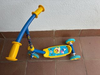 Patinete infantil Baby Shark 3 ruedas