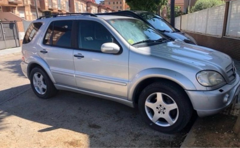 Mercedes-Benz Clase M 2002 - foto 1