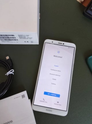 Huawei P smart - Caja y accesorios