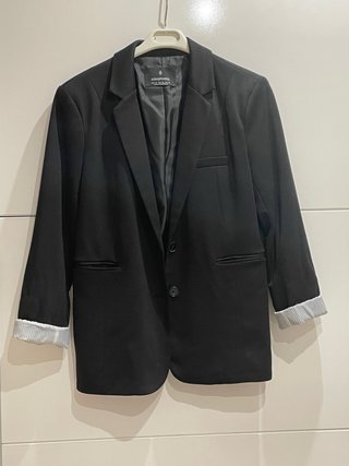 Americana Stradivarius Talla XL Negra