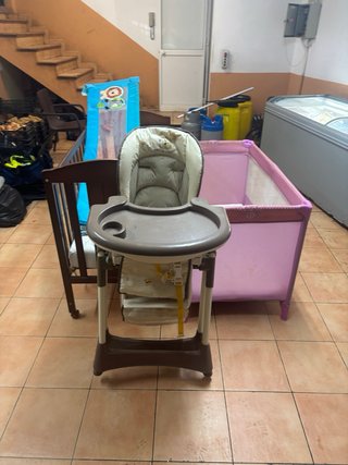 Cuna parque y barandilla de cama y trona