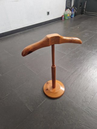 Perchero Valet / Galán de Noche Madera