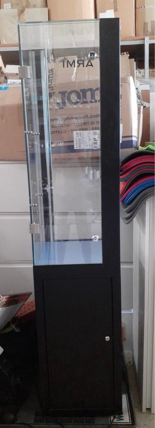 Vitrinas expositoras cristal y madera