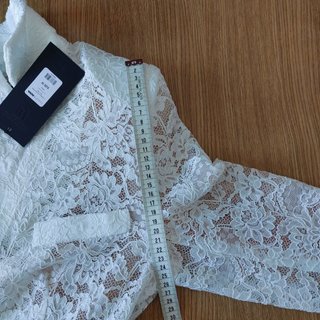Traje de encaje blanco chaqueta y pantalón