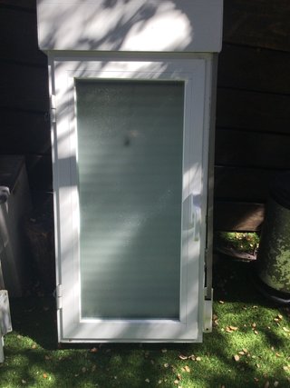 Ventanas aluminio con persiana y mosquitera.