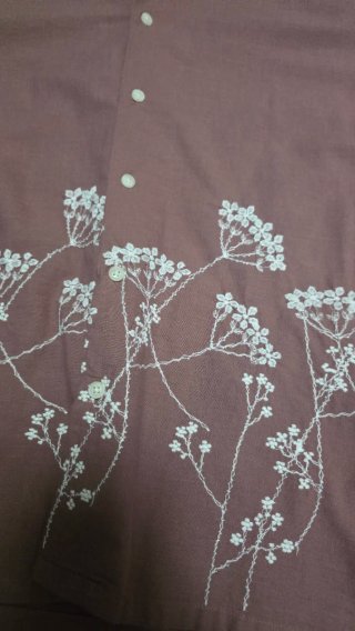 Camisa Primark flores bordadas Talla L