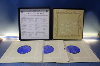 Caja de vinilos: Antología del Cante Flamenco. Hispavox, 1958.