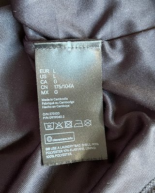 Vestido de encaje negro de H&M