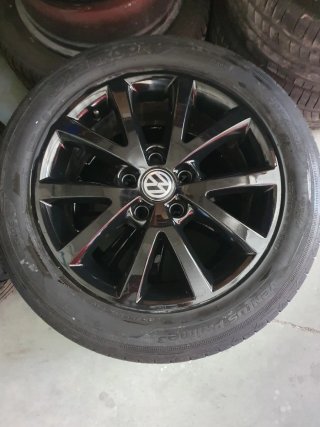 Llantas de aleación negras seat vk 205 55 16
