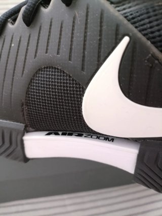 Zapatillas Nike Negras y Blancas