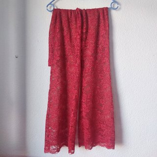 Traje de encaje rojo chaqueta y pantalón
