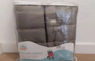 Carrito de bebé ligero gris claro