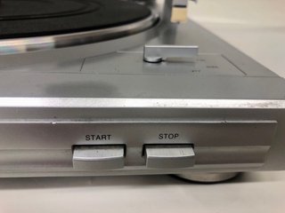 Tocadiscos Denon DP-29 F