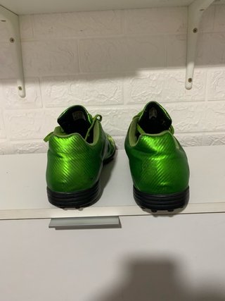 Botas de fútbol Adidas verdes