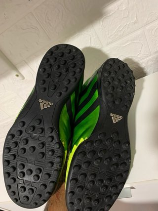 Botas de fútbol Adidas verdes