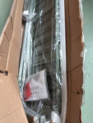 Mesa auxiliar para tumbona en acero Marietta SKLUM