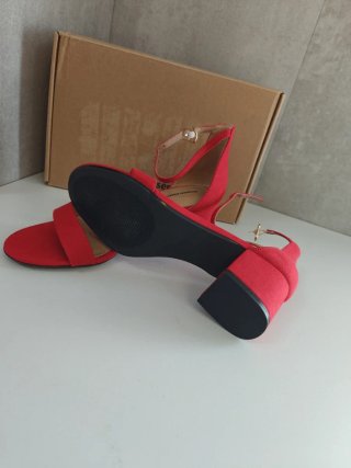 Sandalia de Tacón Ancho de Dos Tiras Roja T 37