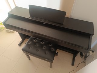 Piano Digital Yamaha Arius YDP-163