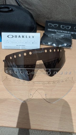 Gafas Oakley deportivas NUEVAS + 3 Lentes