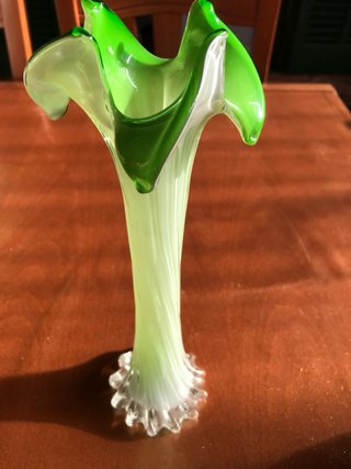 Vaso piccolo in vetro verde