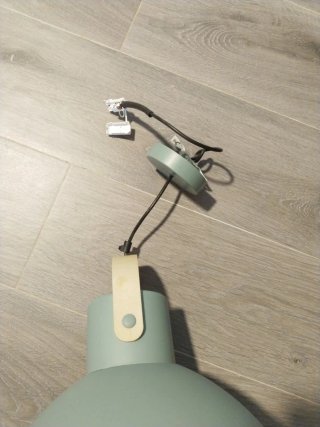 Lámpara colgante verde turquesa. Diámetro 37 cm