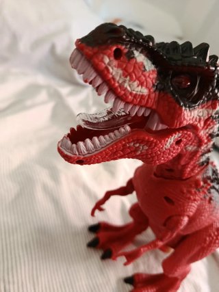 2 Dinosaurios de Juguete