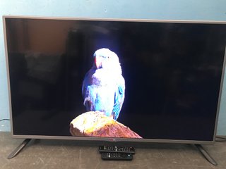 Televisor LED LG de 32 pulgadas, Smart TV.