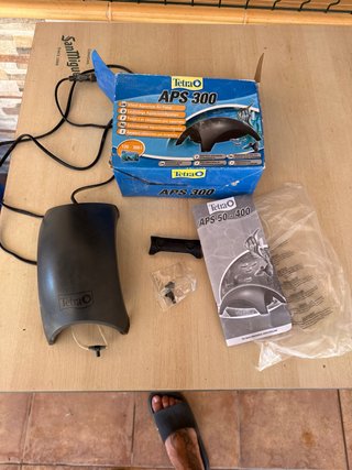 Tetra APS 300 Bomba Aire Acuario Silenciosa