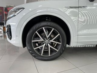 Volkswagen Touareg R-Line 3.0 V6 TDI 210kW Tip 4M