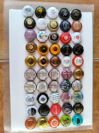 Lote 50 Chapas Cava Diferentes