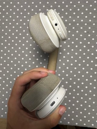 Auriculares JBL Tune 650BTNC Beige/Blanco