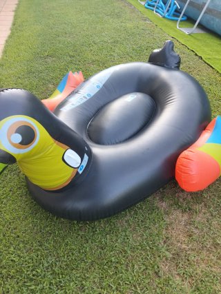 Colchoneta hinchable Tucán para piscina