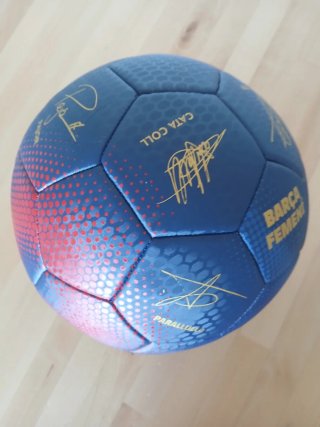 Pelota FCB Femení Oficial con firmas