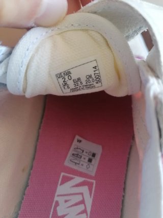 Zapatillas Vans niños T. 32,5. Nuevas a estrenar.