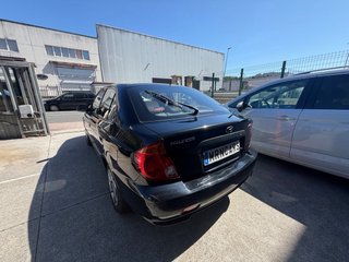 Hyundai Accent (solo 104.000)