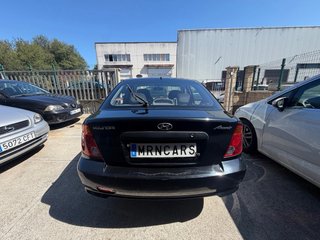 Hyundai Accent (solo 104.000)