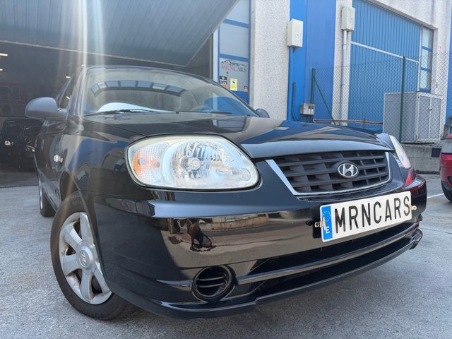 Hyundai Accent (solo 104.000)