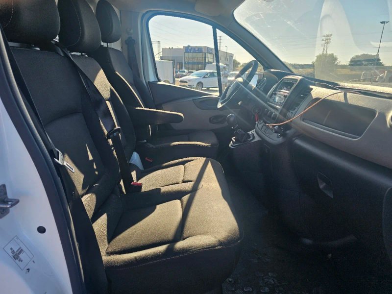 Renault Trafic 2018, foto 6