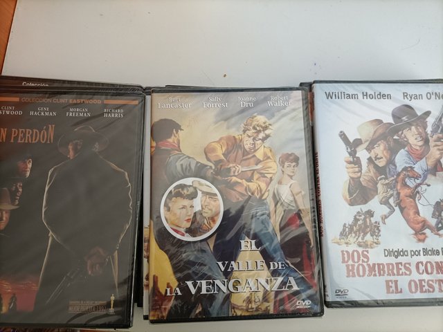 Películas del oeste. 1 película por 2€ y 5 por 5€