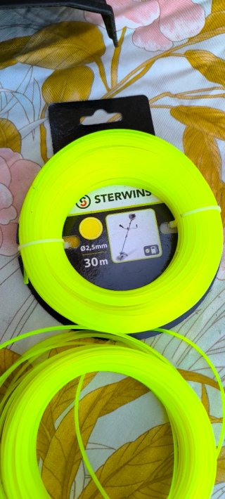 Desbrozadora eléctrica 430W + rollos hilo nylon