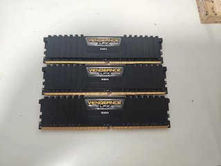 3x Corsair Vengeance LPX DDR4 8GB RAM