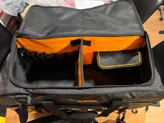 DEWALT Mala com Rodas McLaren Edition DWST83522-9