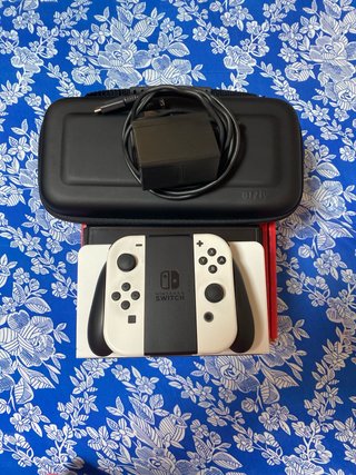 Nintendo Switch Oled Negra y Blanca