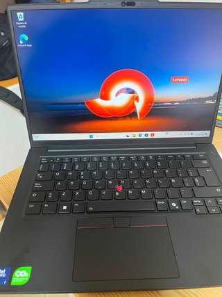 Lenovo ThinkPad P14s Gen 5 (14 Intel)