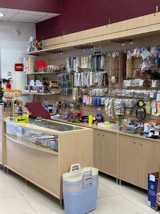 Estanterías metálicas para tienda