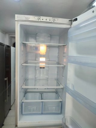 Nevera Indesit Combi clase A 200x60cm con garantía